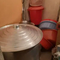 قابلمه سایز ۱۲۰ کاملا سالم و محکم