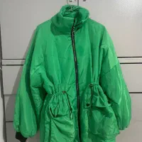 کاپشن و چند عدد بارونی در حد نو عکس ورق بزنید