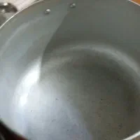 قابلمه تفلون داخلش خط وخش داره کاسه روحی|ظروف پخت‌وپز|تهران, یافت آباد جنوبی|دیوار