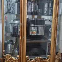 بوفه شیشه ای