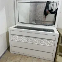 میز آرایش و پاتختی