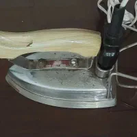 اتو لباس قدیمی