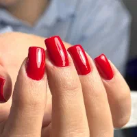 خدمات کاشت ناخن و ترمیم