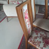 ۸ عدد صندلی