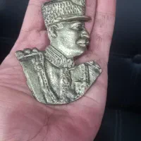 تندیس برنجی رضا شاه|مجسمه، تندیس، ماکت|اصفهان, جلفا|دیوار