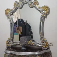 میز واینه رنگ نقره ای