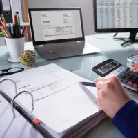 حسابدار و مشاور مالی و مالیاتی