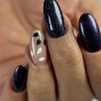 استخدام ناخنکار به شرط آموزش|استخدام درمانی، زیبایی، بهداشتی|فردیس, نسترن شرقی|دیوار