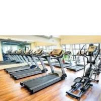 کمر درد بدلیل زدن وزنه سنگین در باشگاه