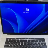 لپتاب مک بوک پرو ۲۰۱۷