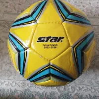 توپ فوتسال star ( سایز ۴ ) دست دوم در حد نو