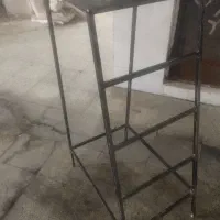 چهارپایه آهنی