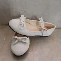 تعدادی پیراهن و کفش مجلسی دخترانه|کفش و لباس بچه|قصرشیرین, |دیوار