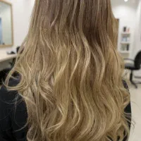 نیازمند مدل  رنگ و لایت