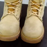 دوجفت بوت سایز39، هریکی 1150، خارجی، سالم