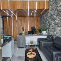 به یک همکار نیازمندیم