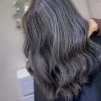 مدل برای رنگ مو