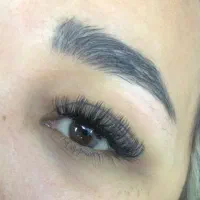 به مژه کار حرفه ای و با سابقه نیازمندیم