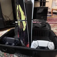 پی اس ۵ اسلیم دیجیتال با دو دسته و تعدادی بازی