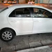 یاریس فروشی2008