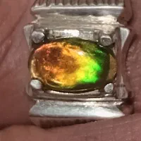 زبرجد . اوپال