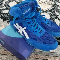 کفش|تجهیزات ورزشی|چهاردولی, |دیوار