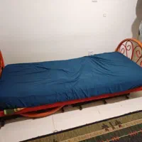 ۱ عدد تخت  آهنی بدون تشک