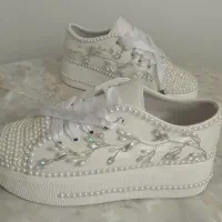 کفش نو|کیف، کفش، کمربند|عجب شیر, |دیوار