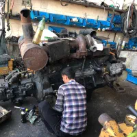 موتور بیل کوماتسو ۴۰۰ خط۷ ( ۱۲۵ )|ماشین‌آلات صنعتی|شیراز, پودنک|دیوار