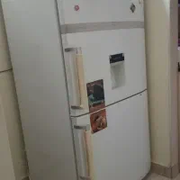 فروش فوری یخچال فریزر رنزو