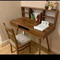 همکار خانم برای کار