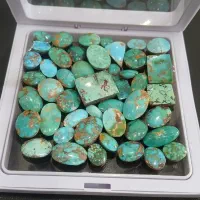 نگین فیروزه نیشابوری