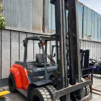 لیفتراک ۷ تن تویوتا سری ۸ اف مدل ۲۰۲۱ درحد