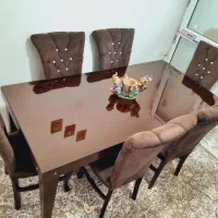 میز ناهارخوری شش نفره کاملا محکم و تمیز