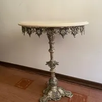 سنگ آینه یا گلدان