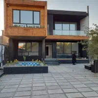 ۳۰۰متر زمین ۲۳۰متر بناآب برق گاز سند تک برگ