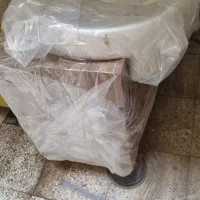 آینه و دراور و روشویی توالت