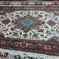بافنده فرش در کارگاه یا منزل