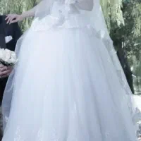 لباس عروس در حد نو