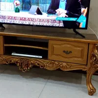 میز تلویزیون طلایی منبت کار شده چوبی