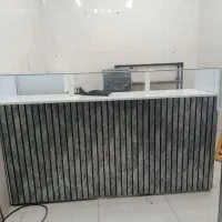 دکور مغازه ،ویترین و شلف و تمام تجهیزات