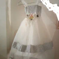 دو عدد لباس عروس دخترانه