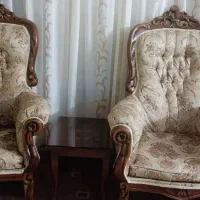 مبل سلطنتی 9 نفره چوب گردوبا کنده کاری دستی بینظی