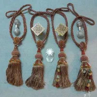 شرابه و گل میخ و یراق یا ریشه پرده