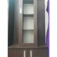 جاکفشی وجالباسی ایستاده