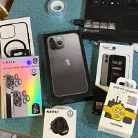 ۱۳ پرو مکس با تمام لوازم یکجا