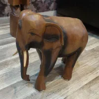 فروش لوازم دکوری(چوبی تایلندی،چرخ گوشت،قابلمه نو)|مجسمه، تندیس، ماکت|بندرعباس, |دیوار