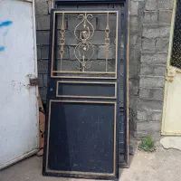 درب ورودی منزل