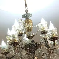 دو عدد لوستر برنجی و دو لوستر دست ساز خارجی