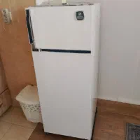 یخچال ۸فوت تازه سرویس شده